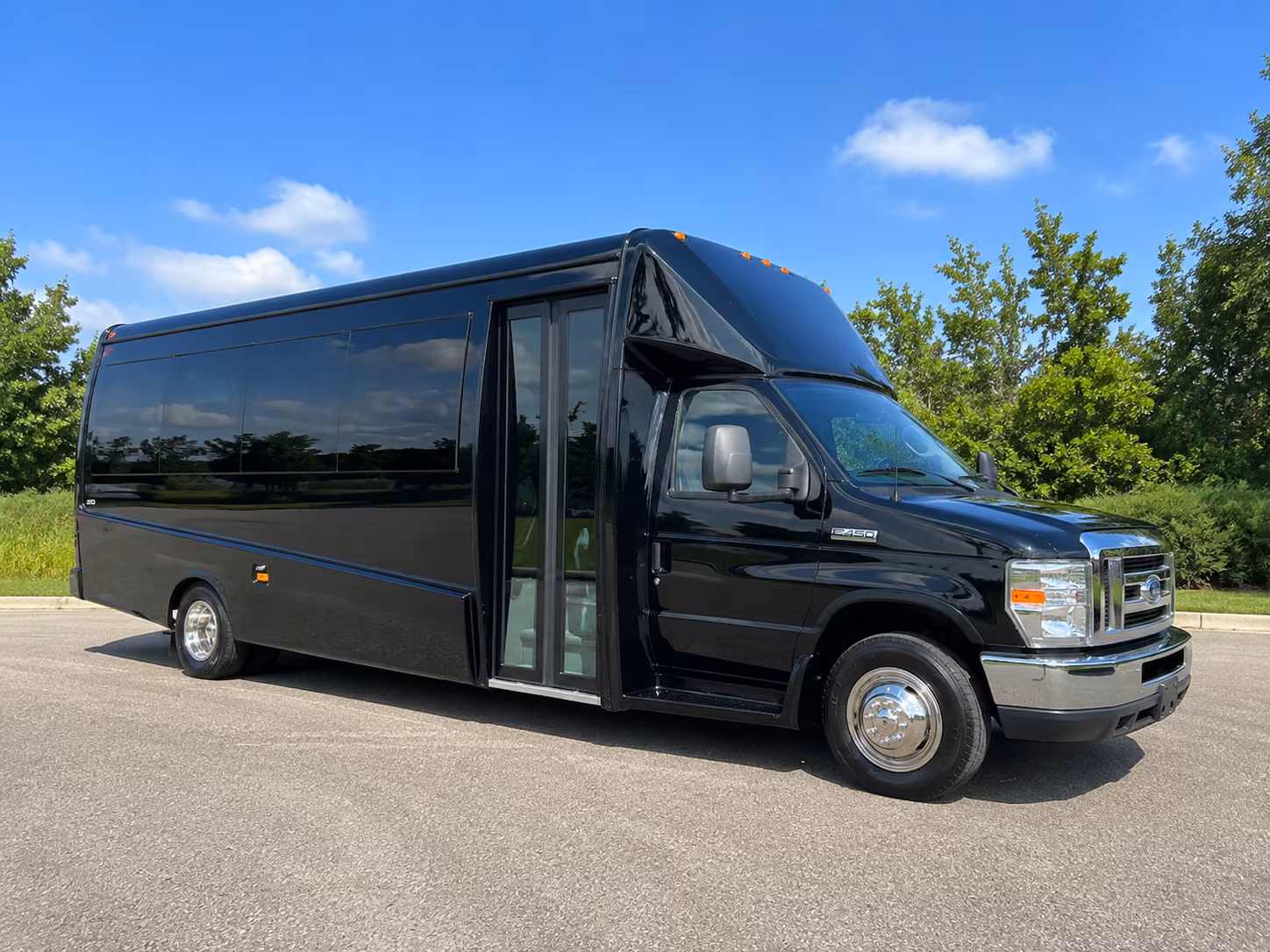 charter buses to new york city stadiums and arenas from greenwich