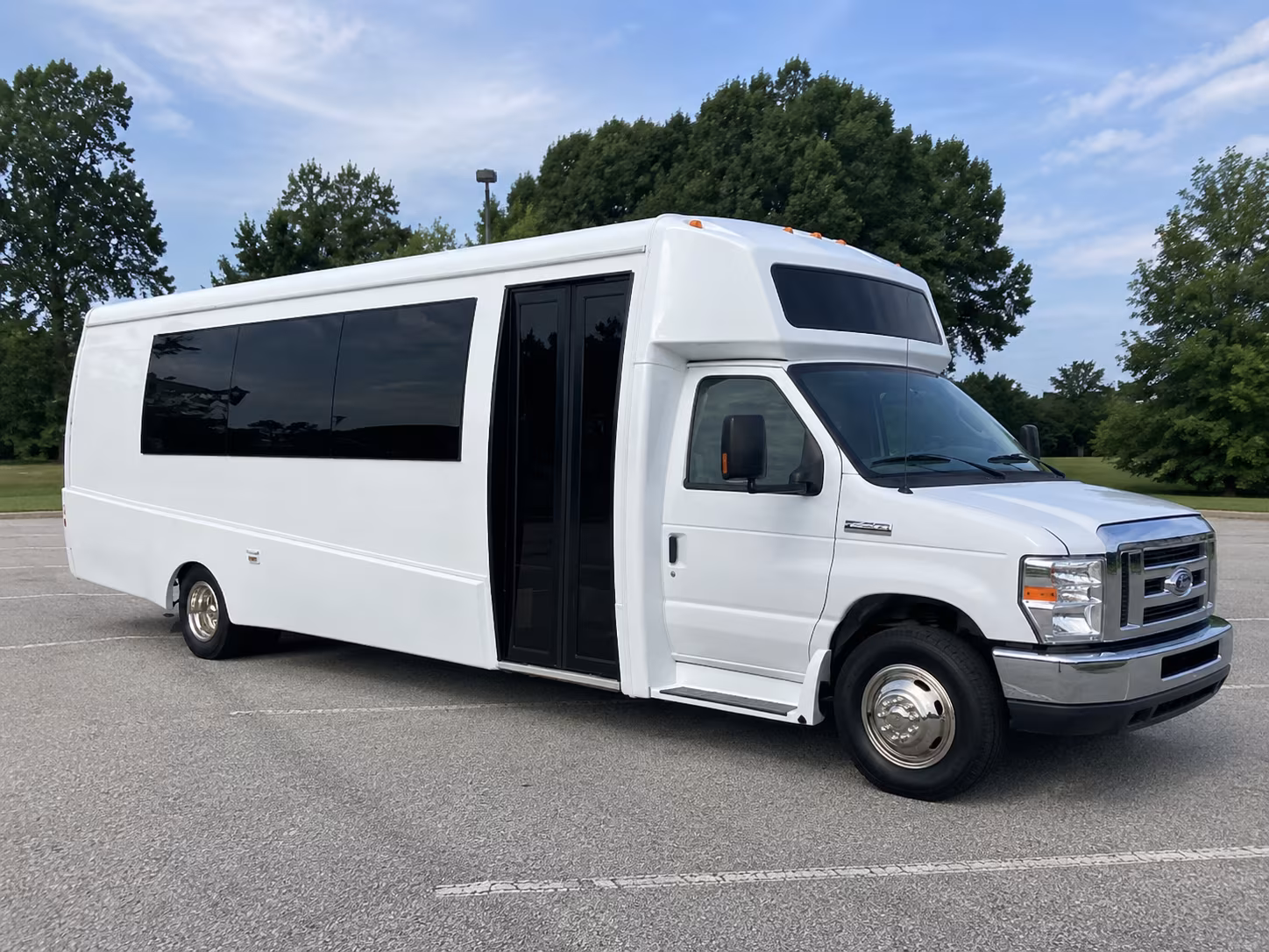 greenwich 18 passenger party bus
