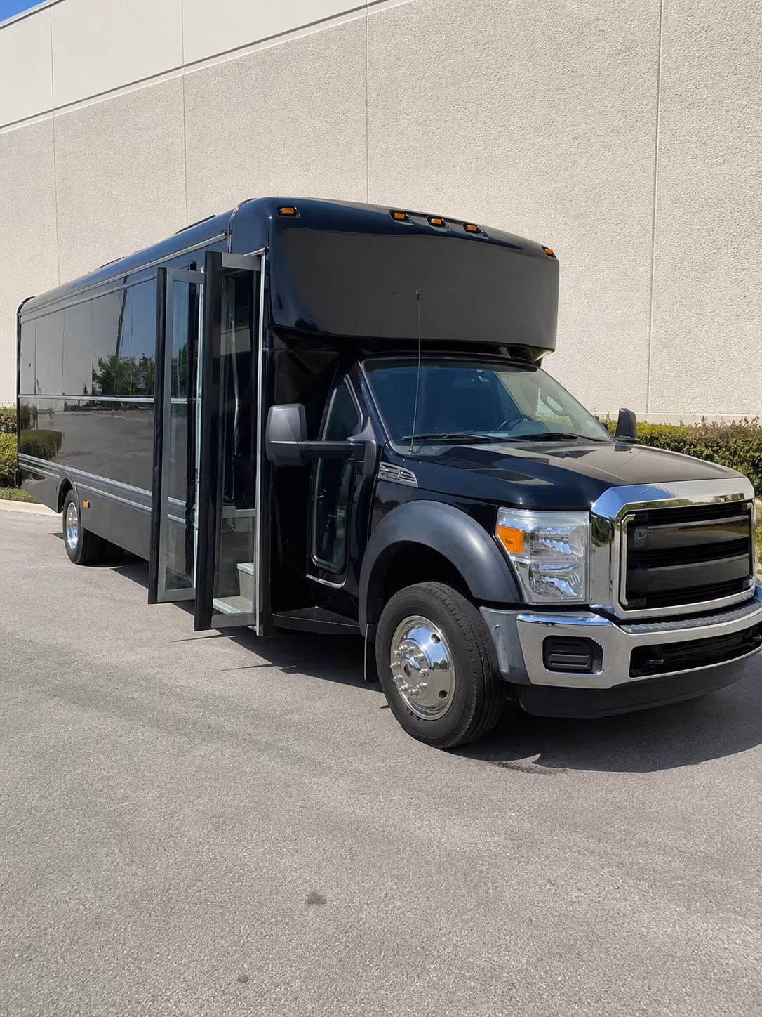 party buses to bridgeport islanders and connecticut sports venues