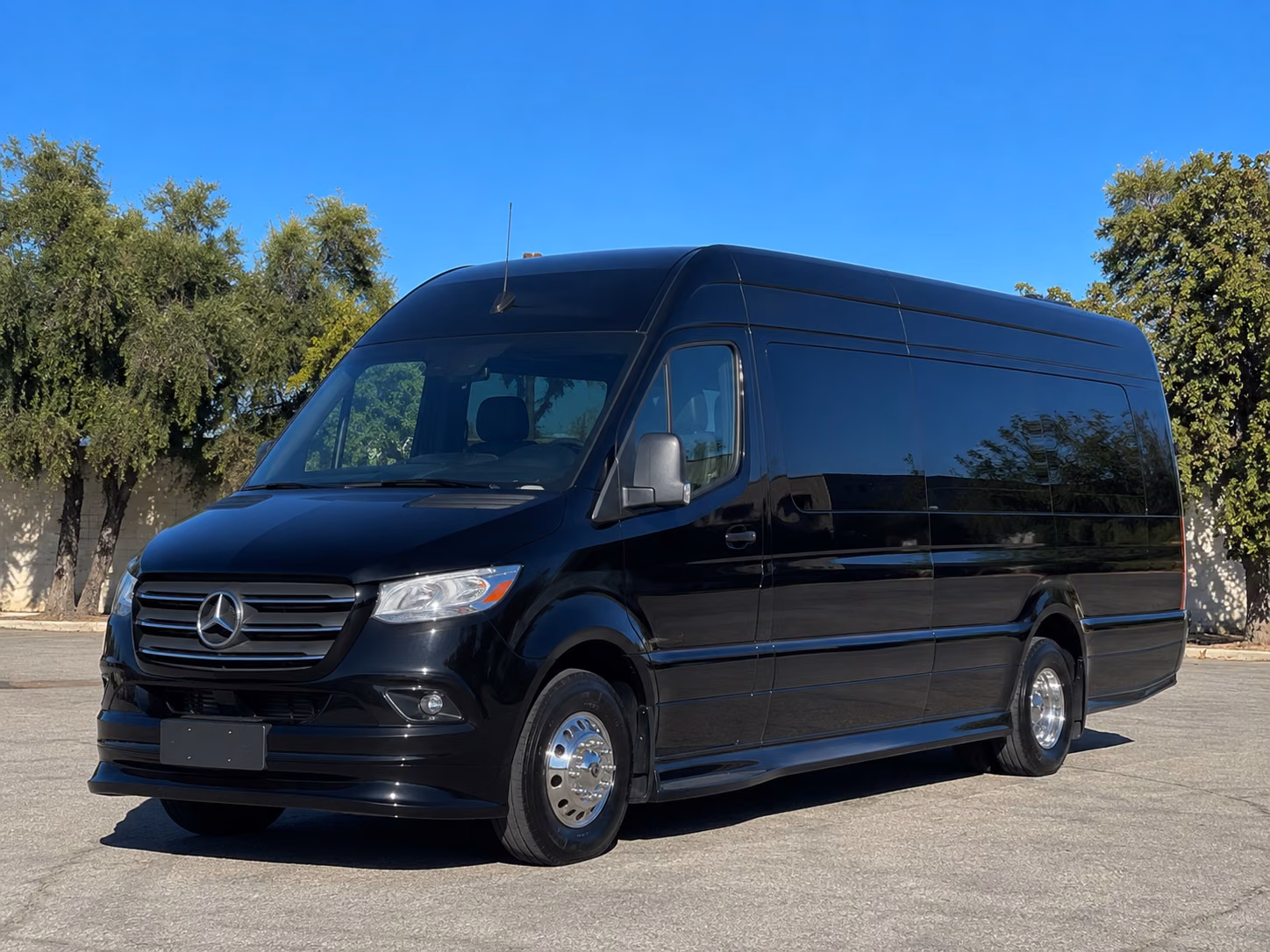 transportation serving greenwich and nearby cities